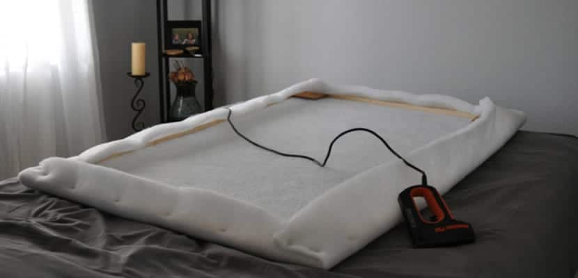 Cómo elevar la cabecera de una cama: 9 Pasos