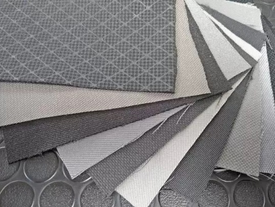 Tipos de material de tapicería del coche